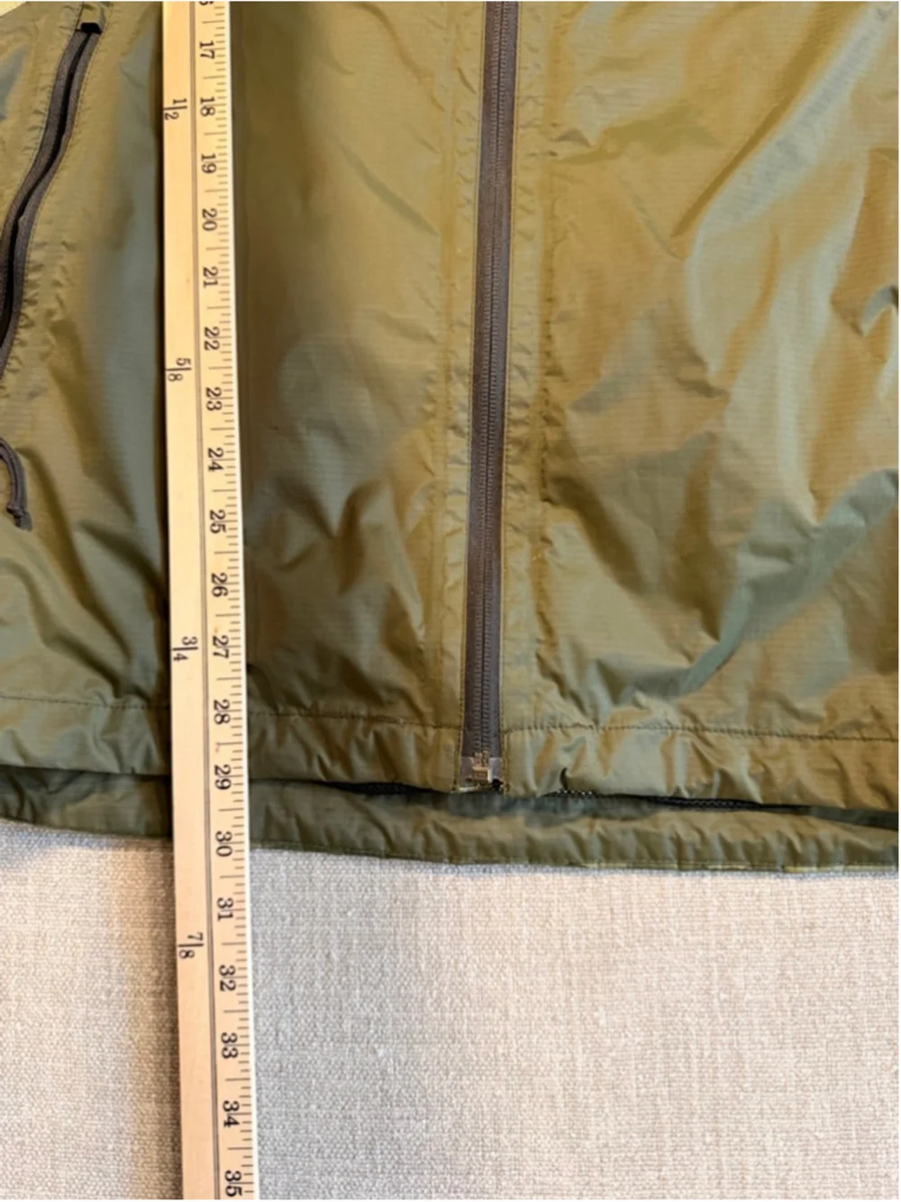 The north face boreal rain jacket Forest night green camouflage men’s size XL